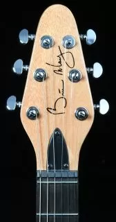 Signature Guitar Natural Gloss